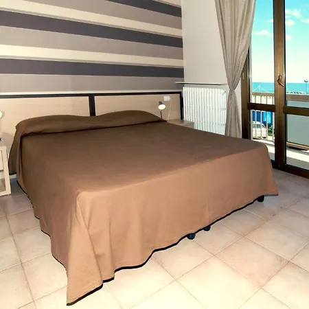 Velus Civitanova Marche