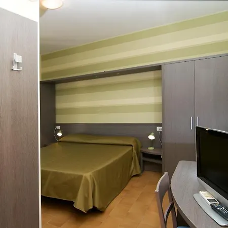 Velus Чивитанова-Марке