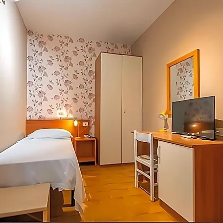 Hotel Velus Civitanova Marche